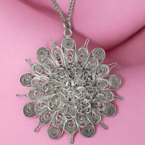 Vintage Sterling Silver Floral Filigree Necklace
